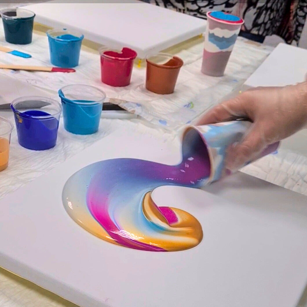 Berlin Acrylic Pouring Workshop - Level 1 für Einsteiger